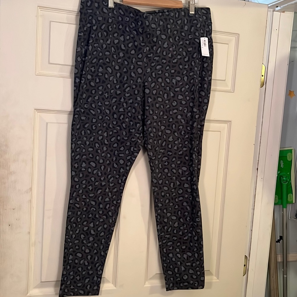 Gray Leopard Leggings